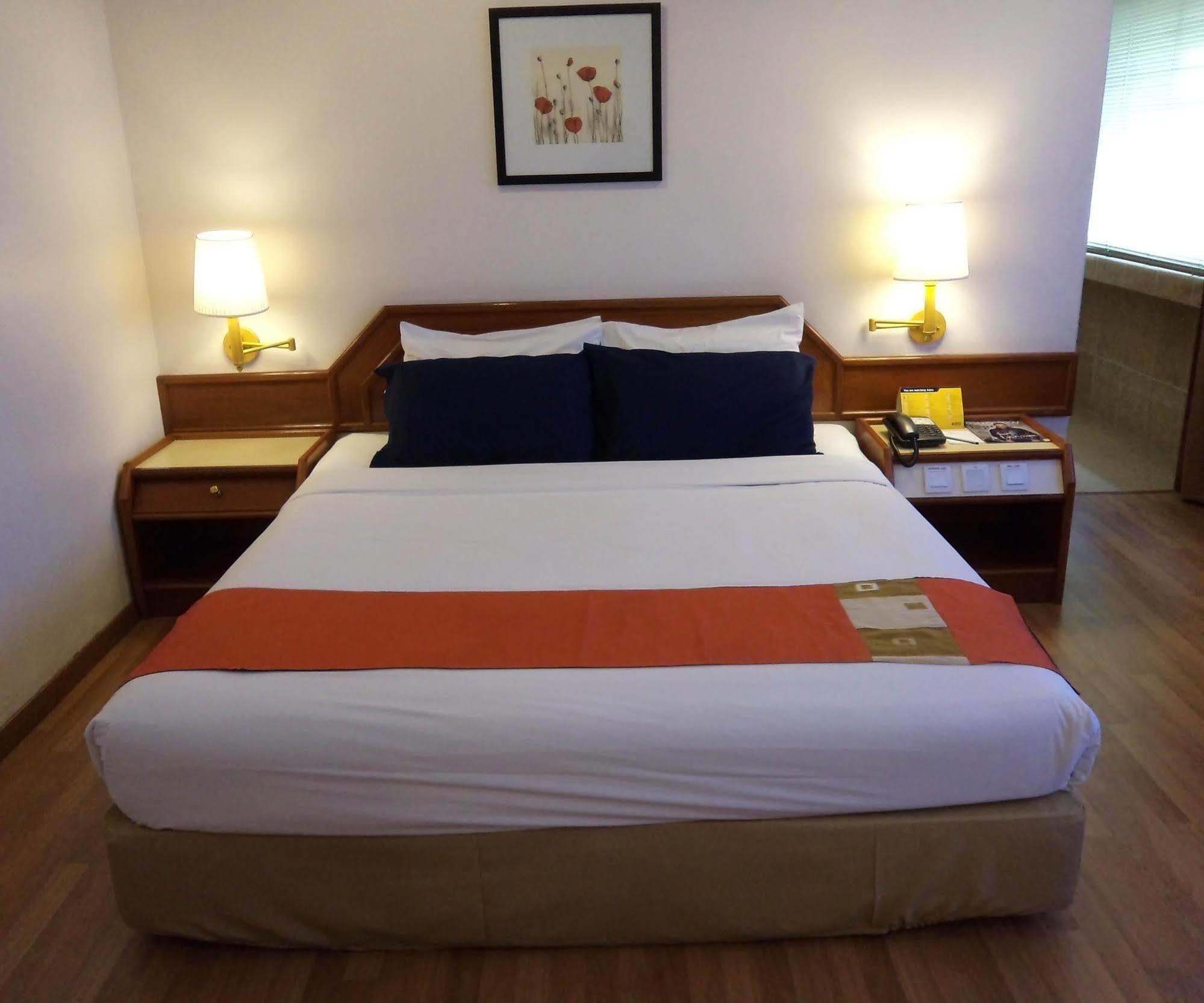 The Emperor Hotel Malacca Eksteriør bilde